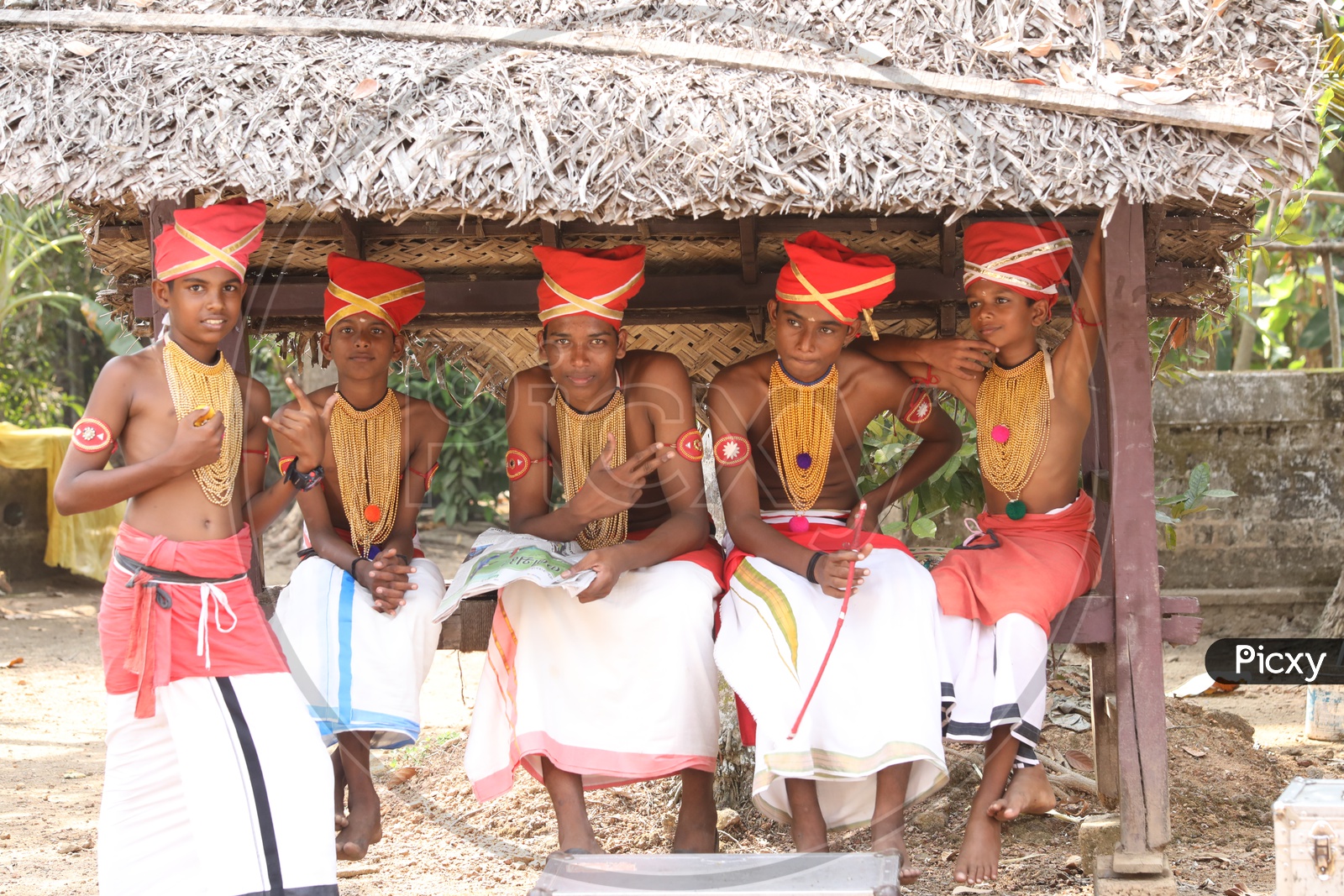 Tribal musicians playing folk music, jagdalpur, bastar, chhattisgarh,  india, asia | Dinodia Photo Library