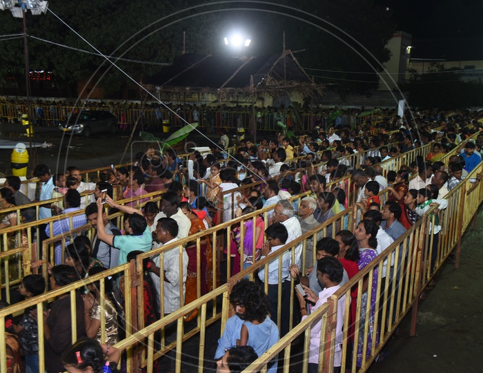 Devotees in queue during the worship of Ganesh Chaturdhi