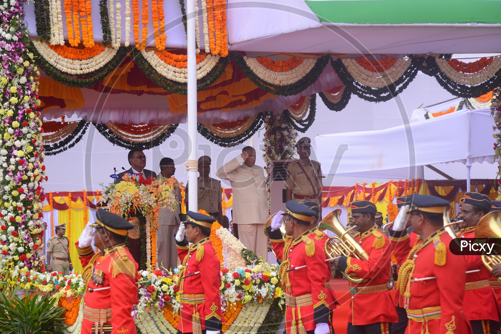 AP & Telangana State  Governor ESI Narasimhan Saluting The  Republic Day Marching At  Vijayawada