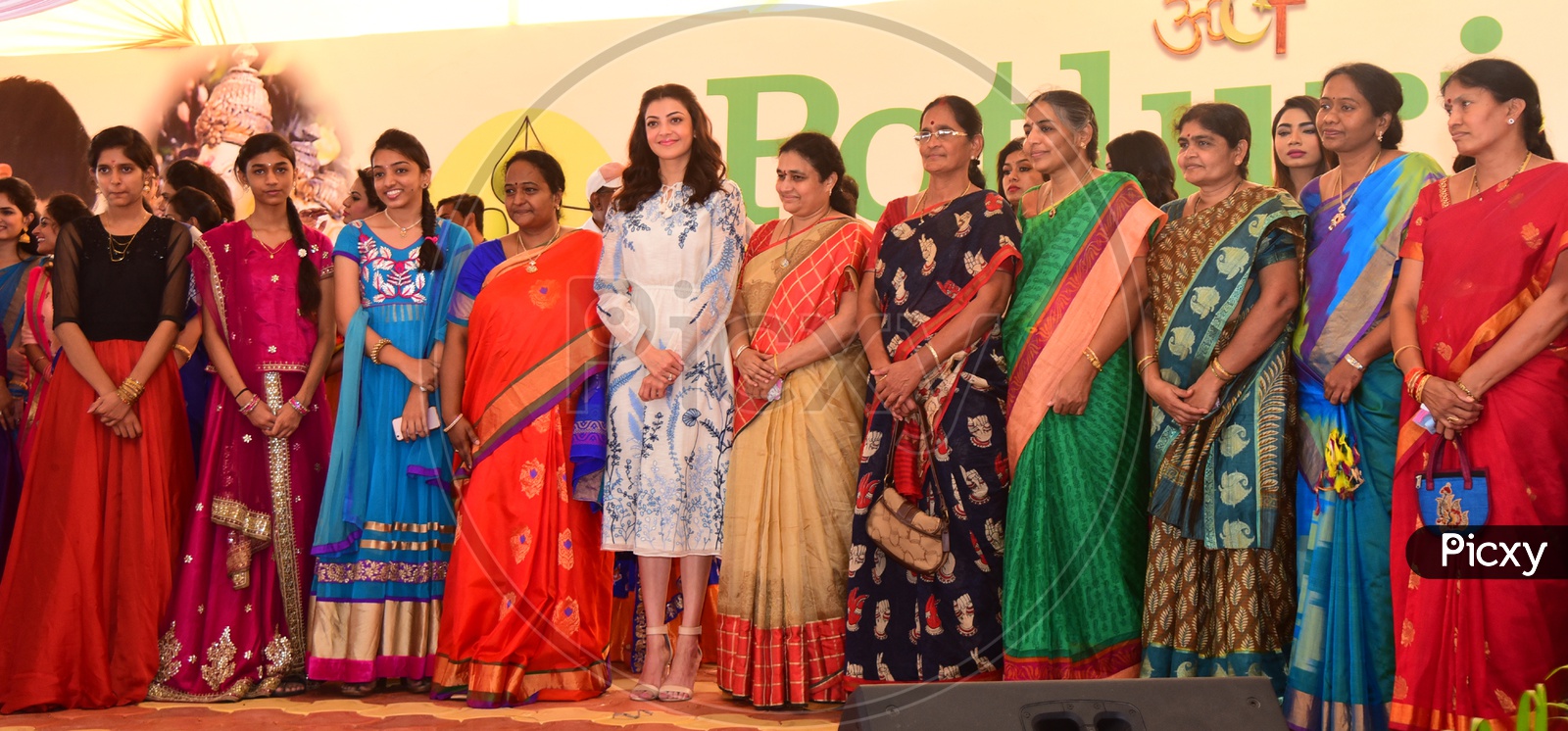 Ladies Taking Group Picture With Actress Kajal Agarwal
