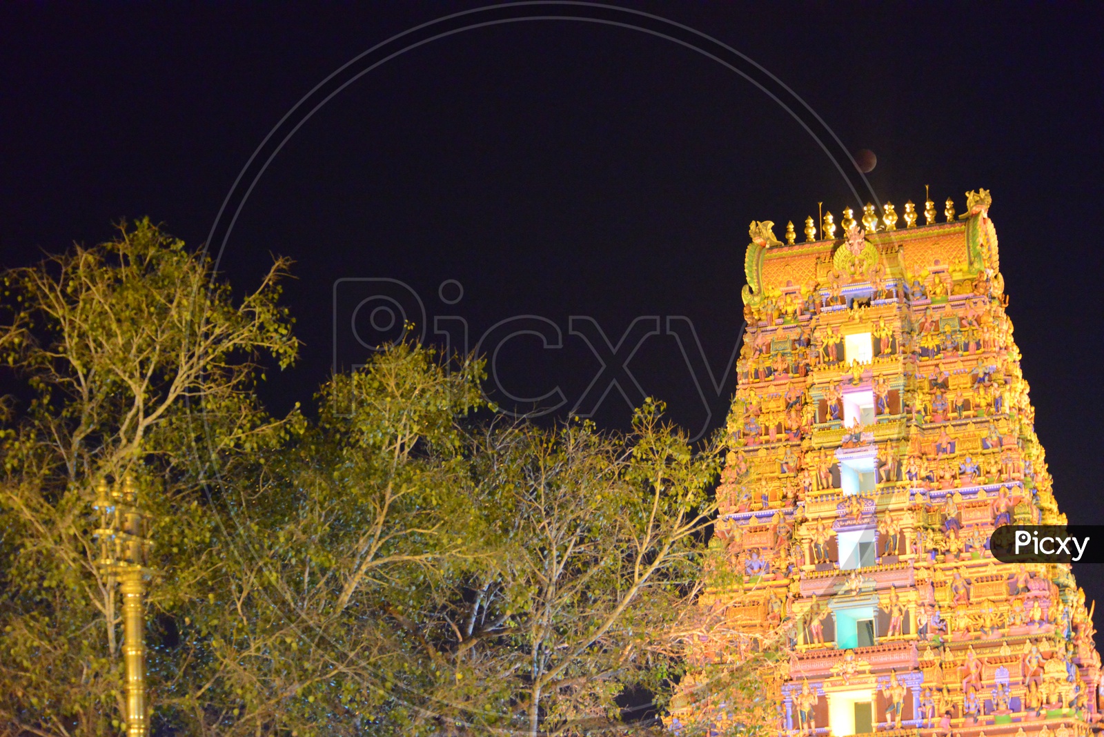 Moon  Lunar Eclipse  Over Hindu  Temple Shrine