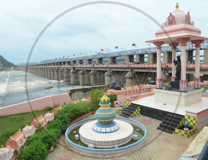 Statue of Krishna veni on prakasam barrage