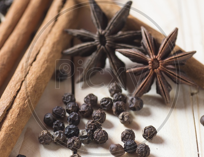 Cinnamon stick, Black Pepper, Star Anise