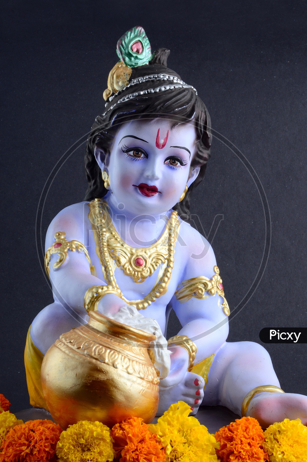 Image Of Little Krishna Idol On Black Background Vv725914 Picxy