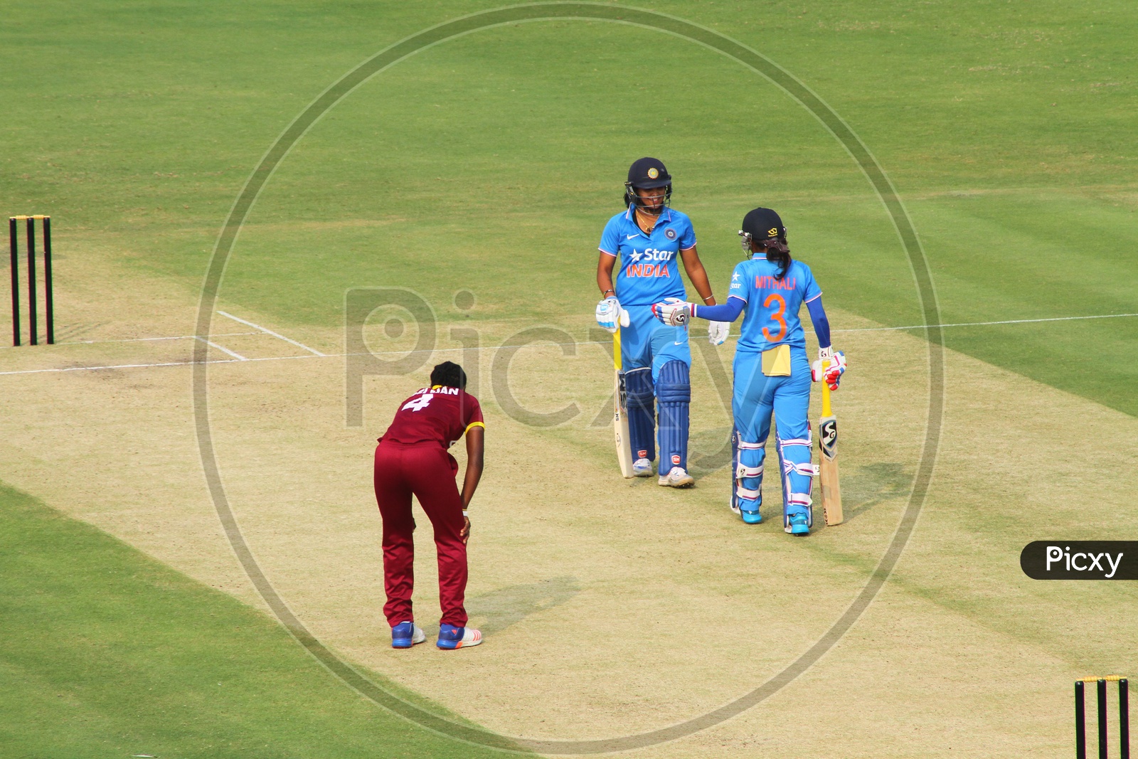 Indian Cricketer Mithali Raj in the middle of the  pitch