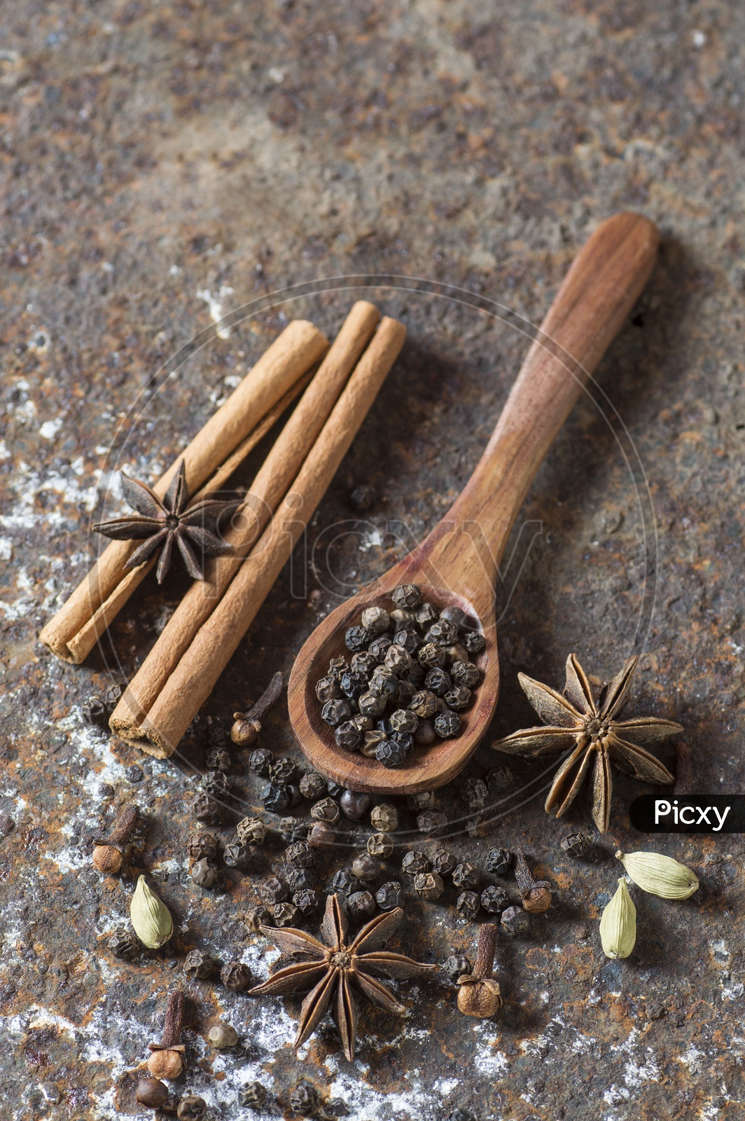 Black Pepper, Star Anise, Cinnamon sticks, Cloves, Elachi
