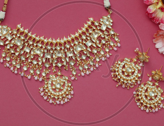 Kundan choker necklace with earrings