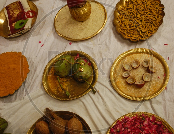 Hindu traditional items for pooja in marriage