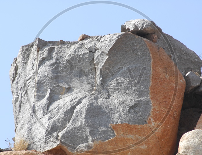 Massive boulder of the Granite