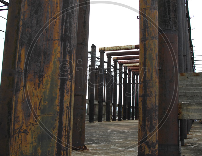 Cast Iron Bars As Pillars In  a Reservoir Construction