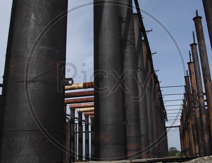 Iron Bars As Pillars In Reservoir Construction