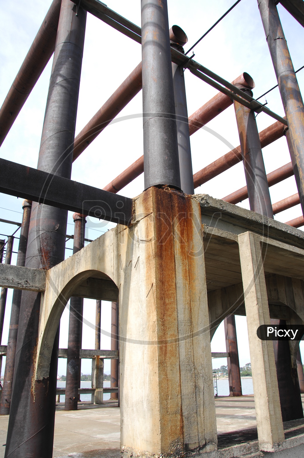 Iron Bars As Pillars In Reservoir Construction