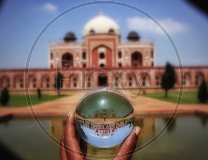 Lens ball view of humayun’s tomb