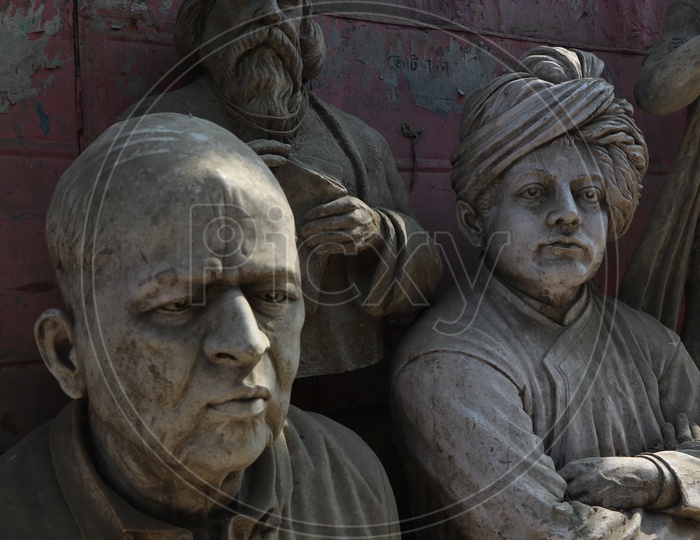 India Renowned Personalities Clay Statues