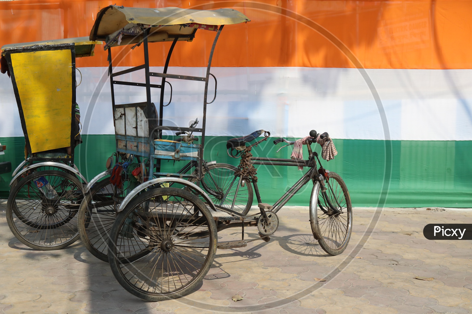 Commuting Tri cycle or Rickshaw