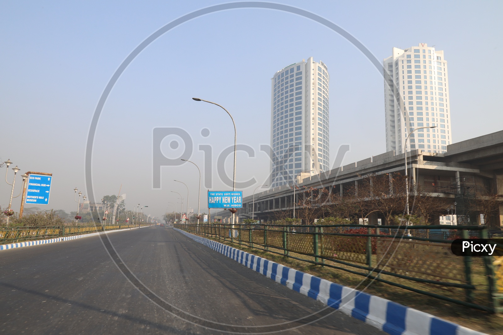 Roads And High Rise Buildings in kolkata