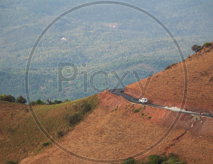 Mullayanagiri Peak road (Western Ghats), Chikmagalur, Karnataka