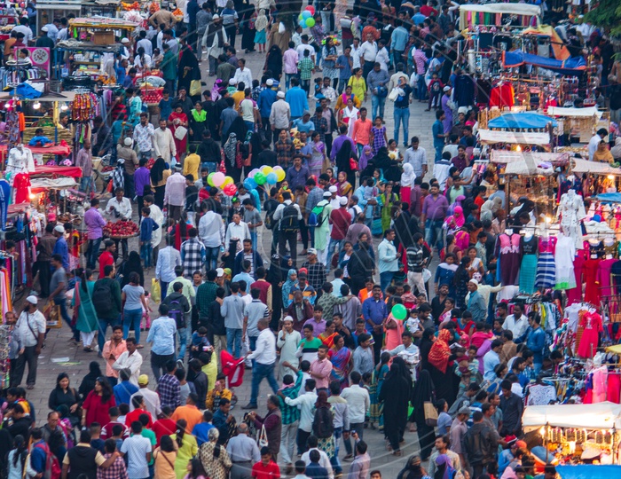 People at Charminar Bazaar