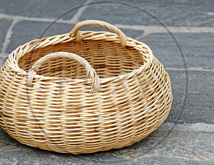 Wooden Waved basket