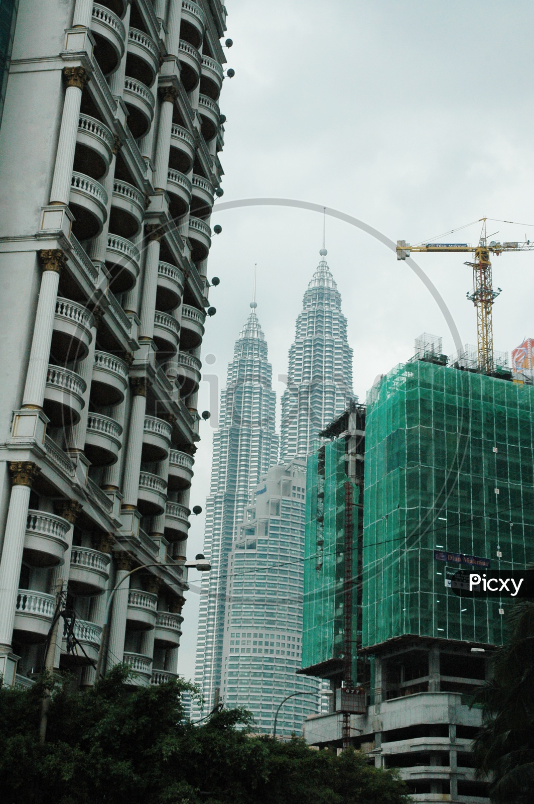 Construction of High buildings around Petronas Twin towers