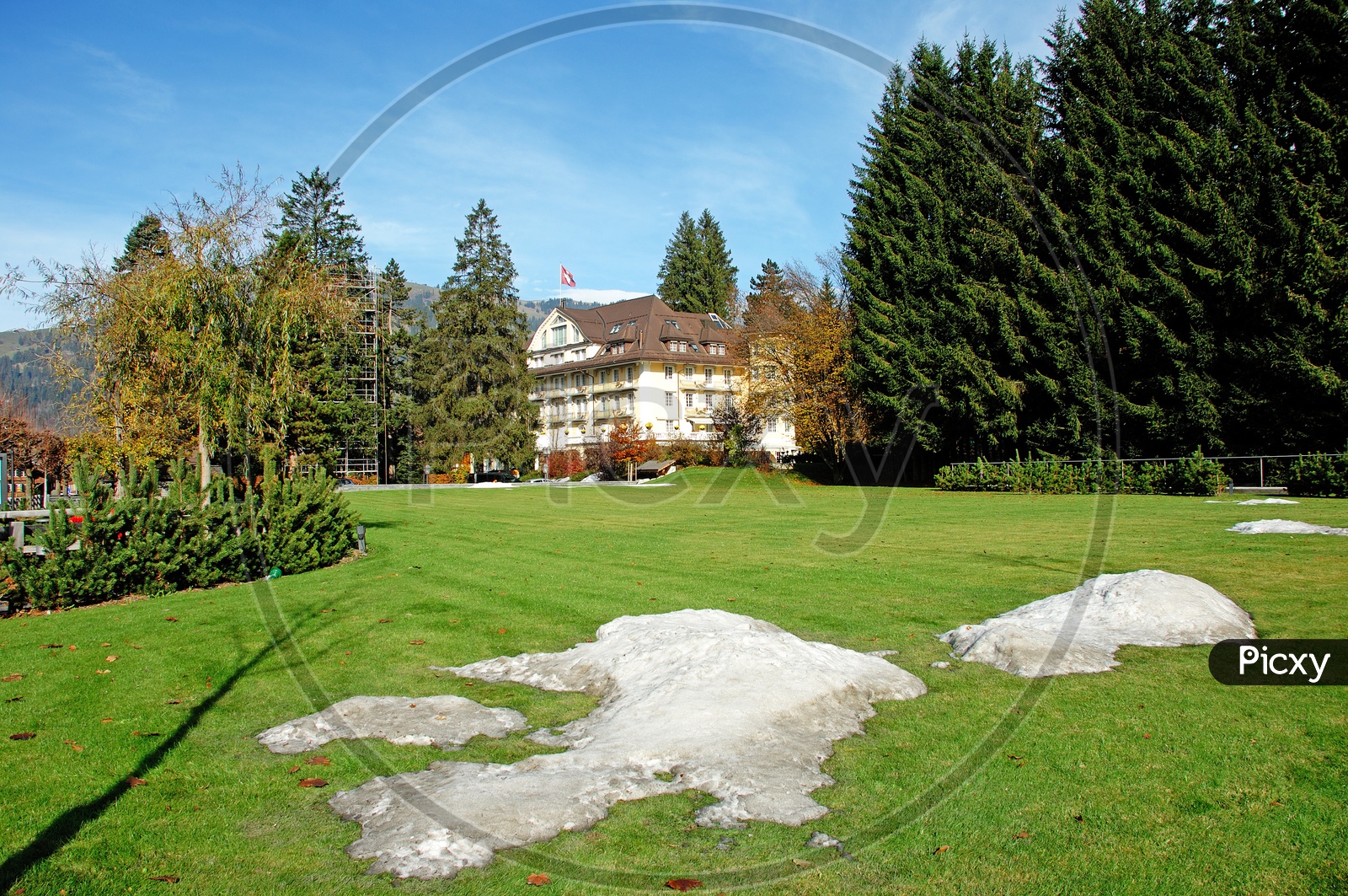 Image of Houses on The Swiss Alps-SG521950-Picxy