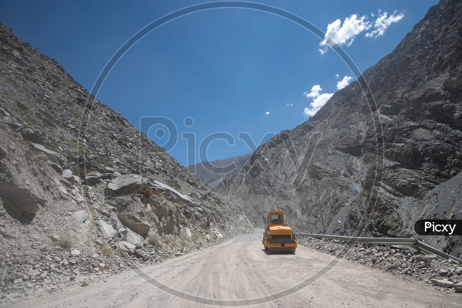 Road construction work in Spiti Valley