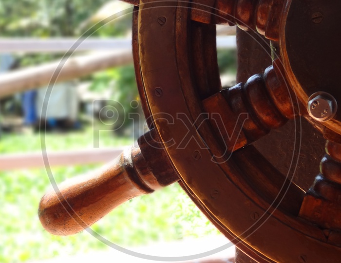 Wooden steering wheel of a houseboat