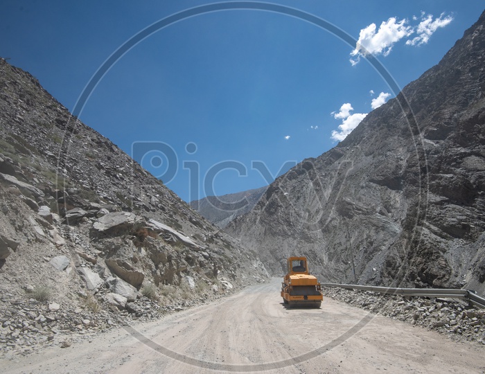 Road construction work in Spiti Valley
