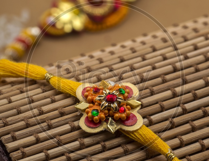 Elegant Raakhi With  Gift Box  For Raksha Bandhan Festival
