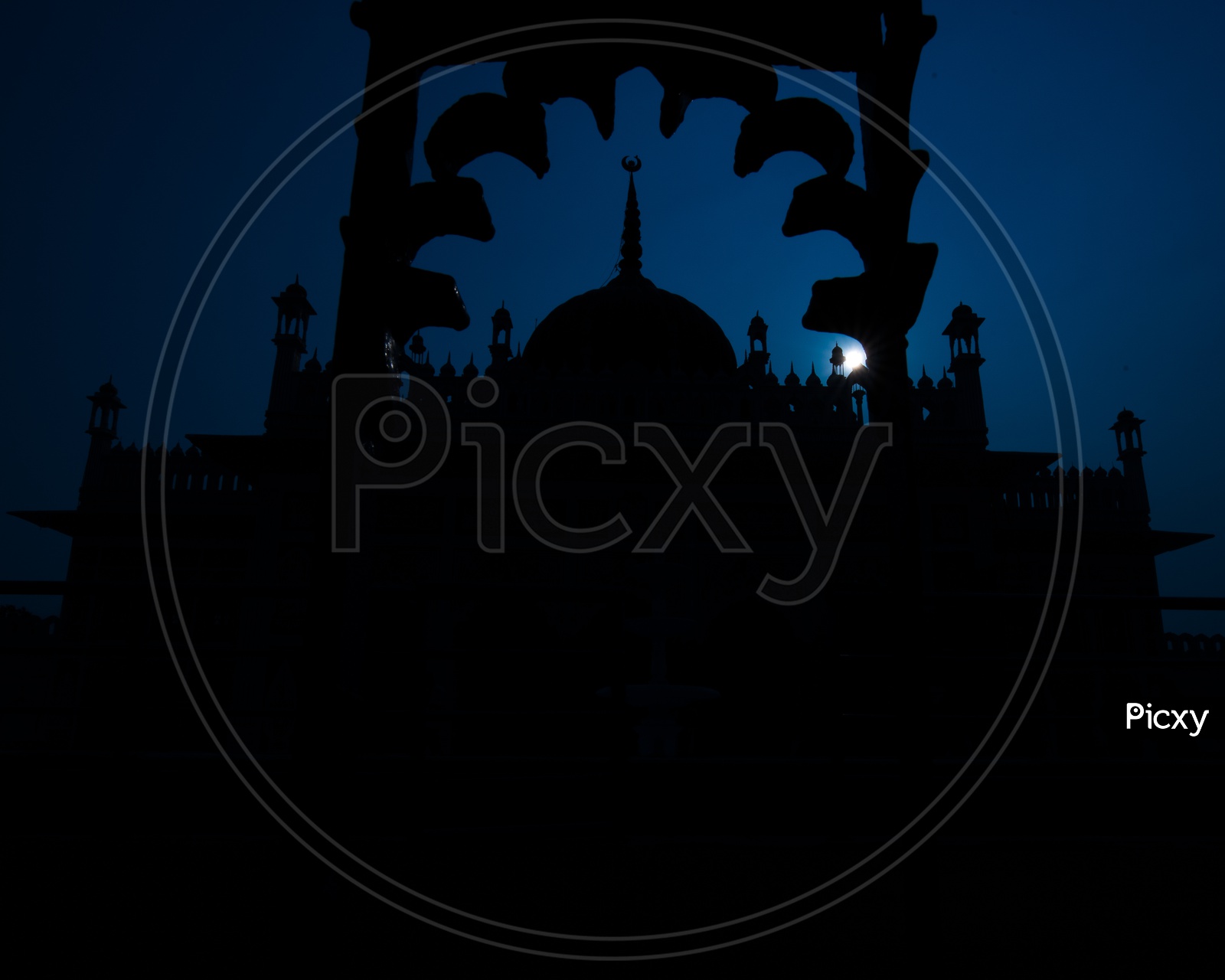 Silhouette of Mughal architecture