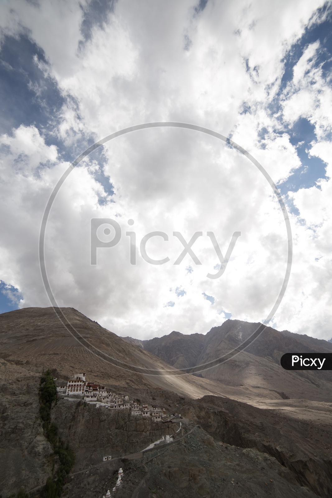 Mountains of leh with huge clouds