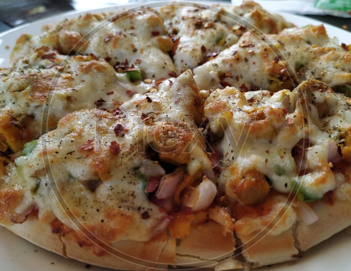 Chicken Pizza with extra cheese