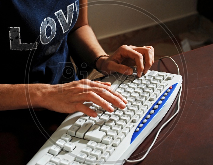 Hands On keyboard