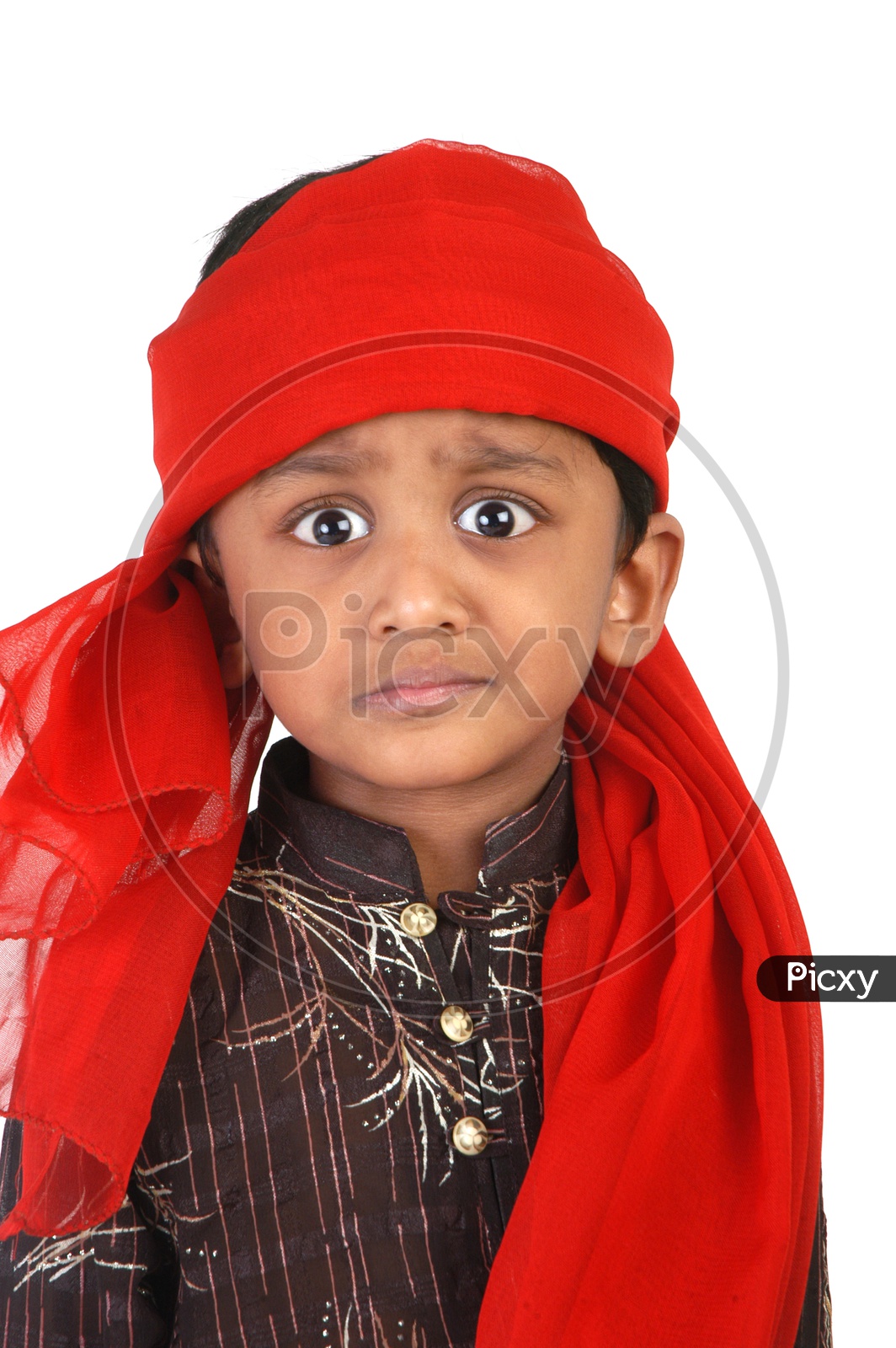 Red boy indian El rapero