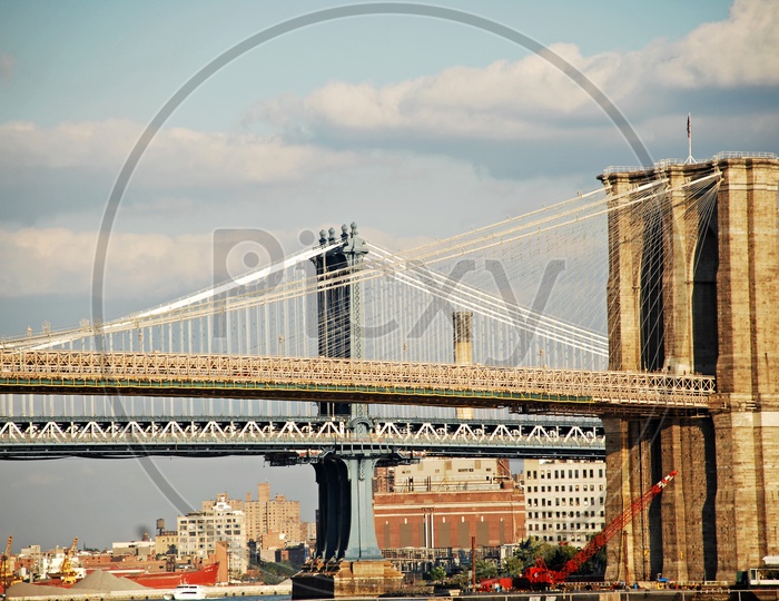 Brooklyn bridge and Manhattan bridges in New York