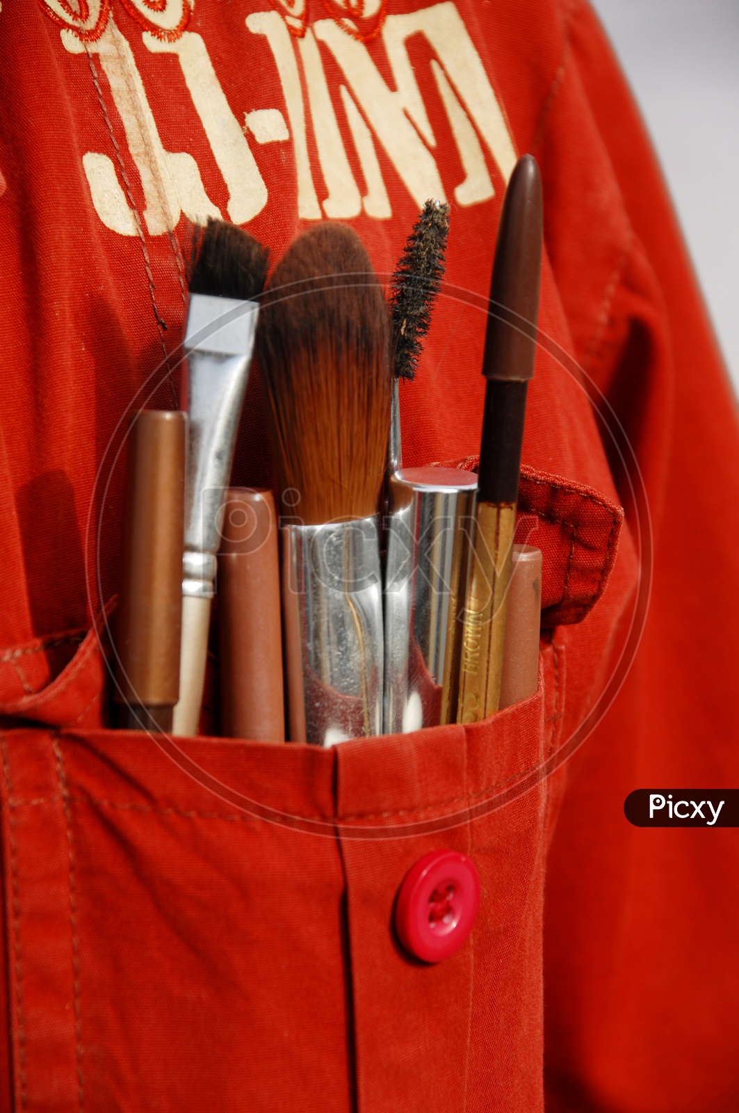 Makeup kit in a pocket