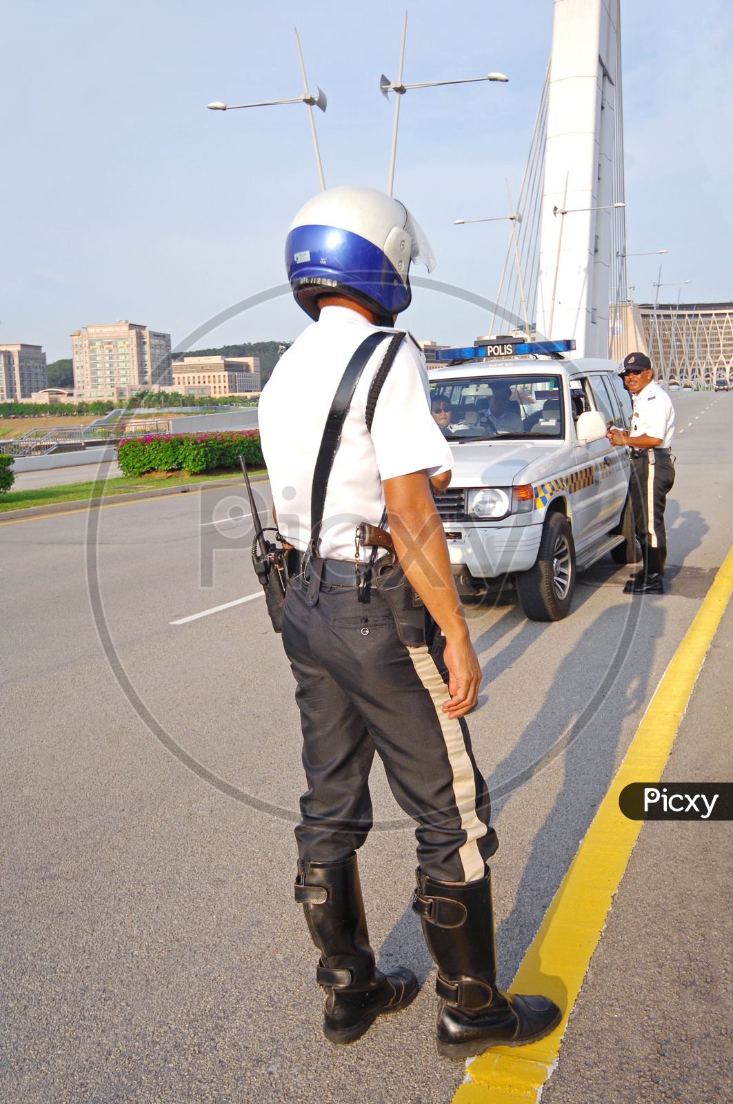 Malaysian Police At Seri Saujana Bridge