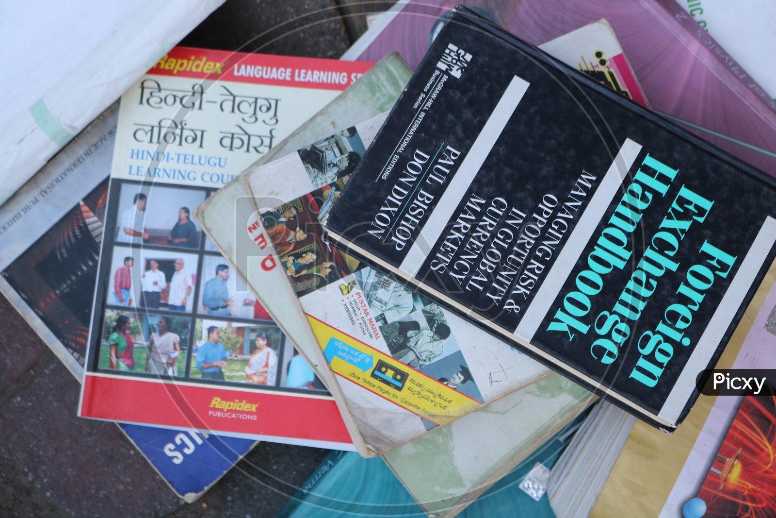 books from streetsq