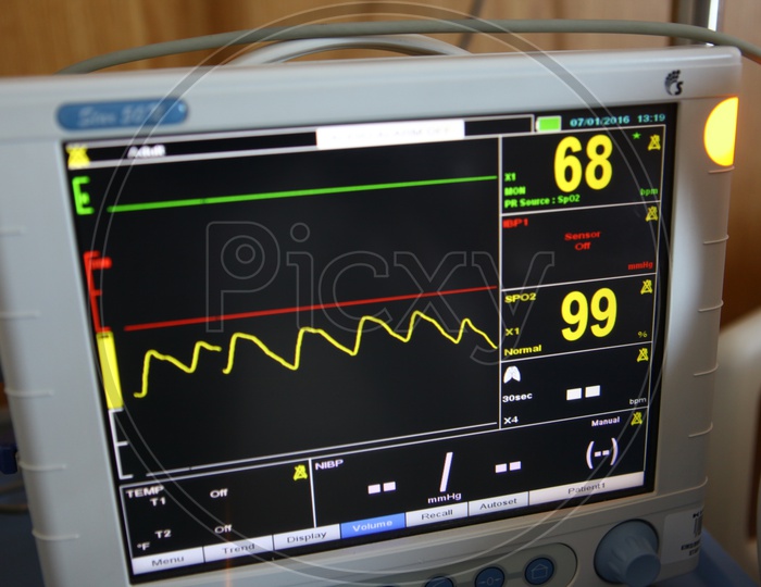 Human Vitals Monitoring Machine In Hospital