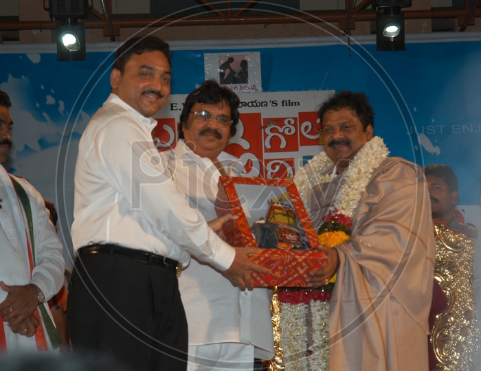 Dharmavarapu Subramanyam during Felicitation