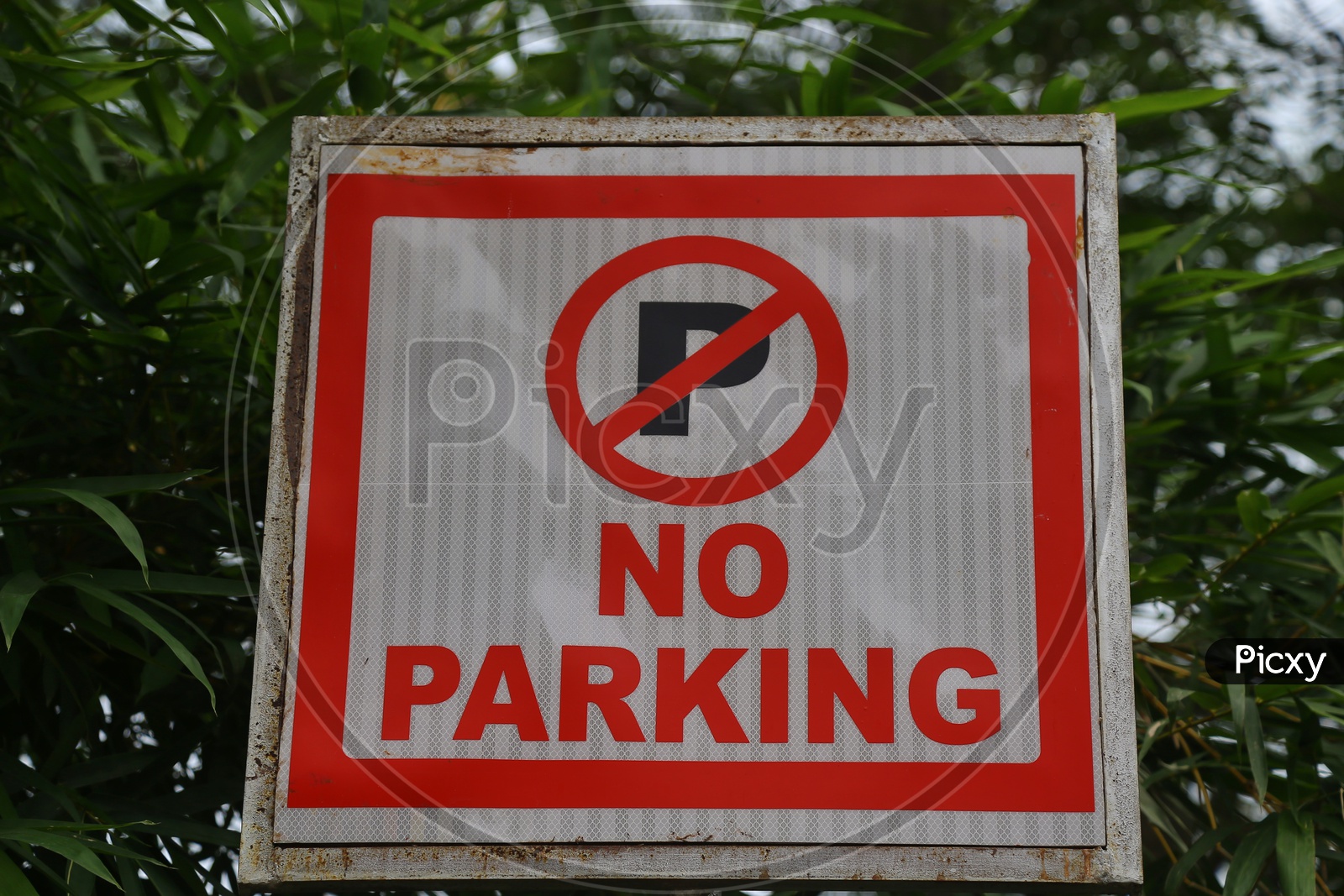 No parking sign board