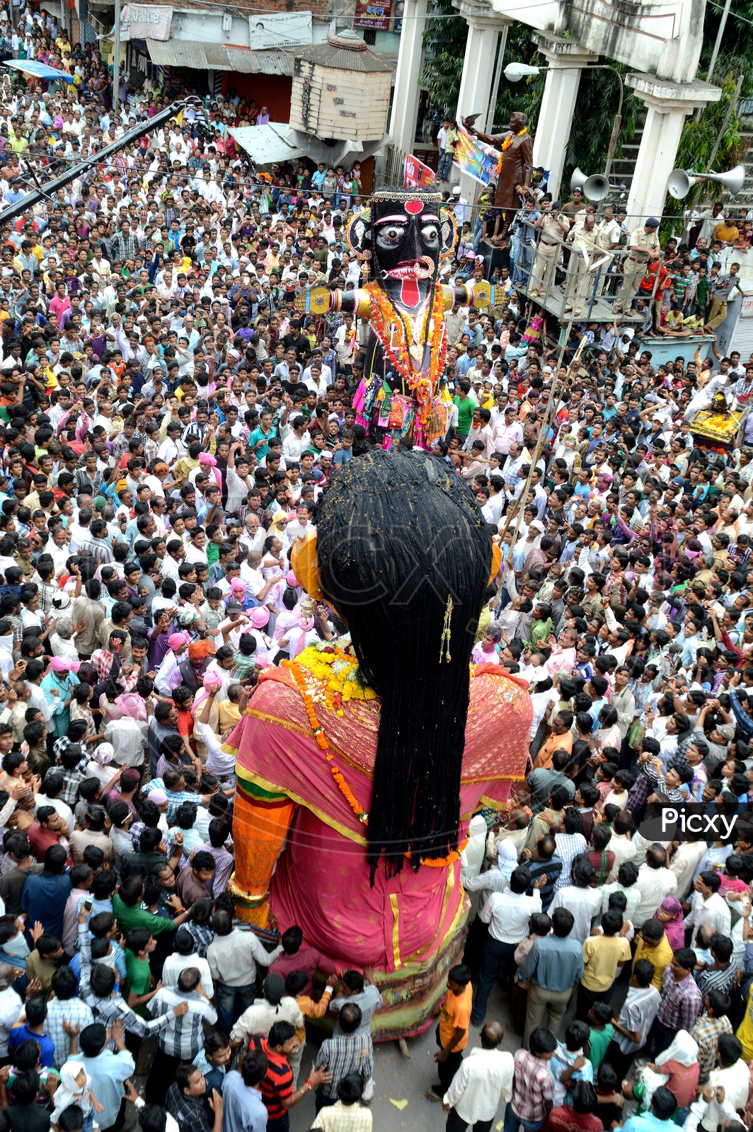 Image of Pili ( Yellow ) Marbat Procession The Streets Of Nagpur During ...