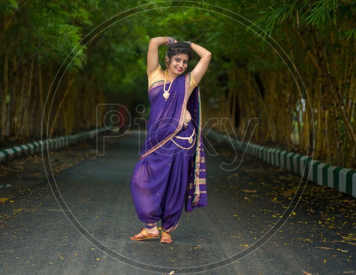 kerala #girl #photography #photoshoot #ideas #village #nadanpennu#culture  #traditional #natur… | Dance photography poses, Girl photography poses,  Dance photo shoot