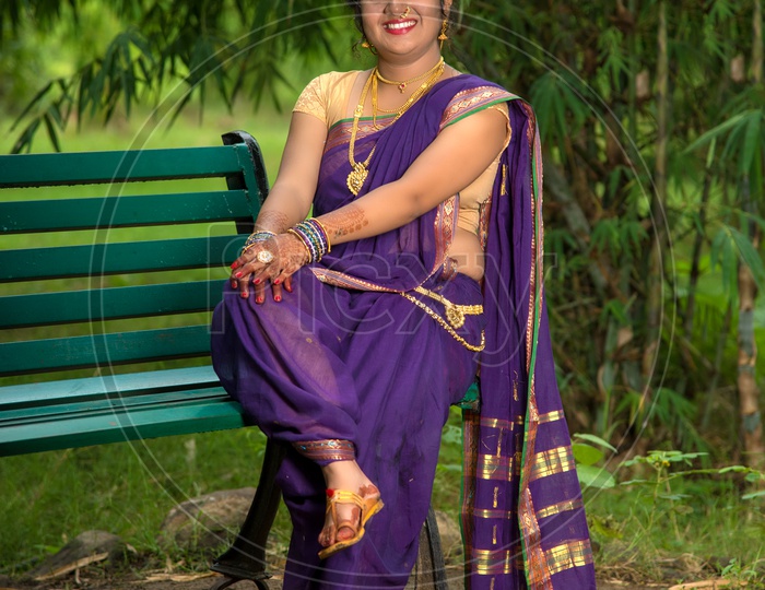 Saree Poses: Enhance Your South Indian Look