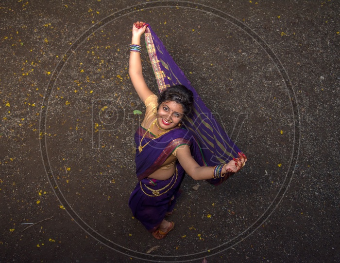 Pin by ruangyuth on INDIA,PAKISTAN,SRI LANKA | Indian classical dancer,  Indian classical dance, Dance photography poses