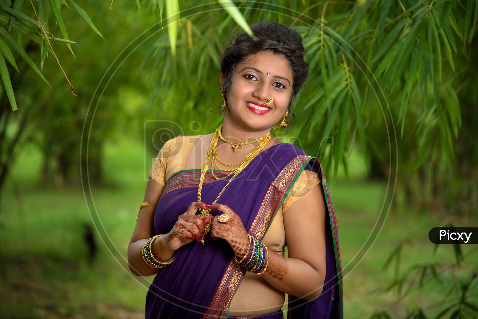 hot indian 40 years old woman lookiks sexy in blouse and saree , mini saree  style, stunning beauty, no bindi, smokey make up - SeaArt AI