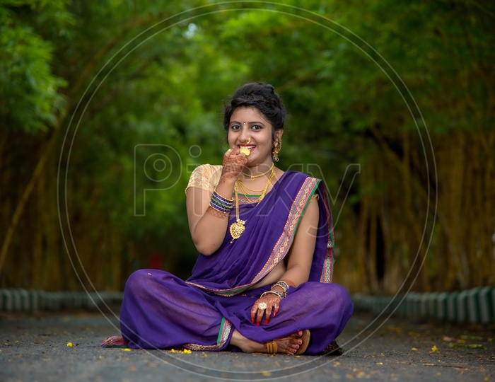 Saree, pose, still, HD phone wallpaper | Peakpx