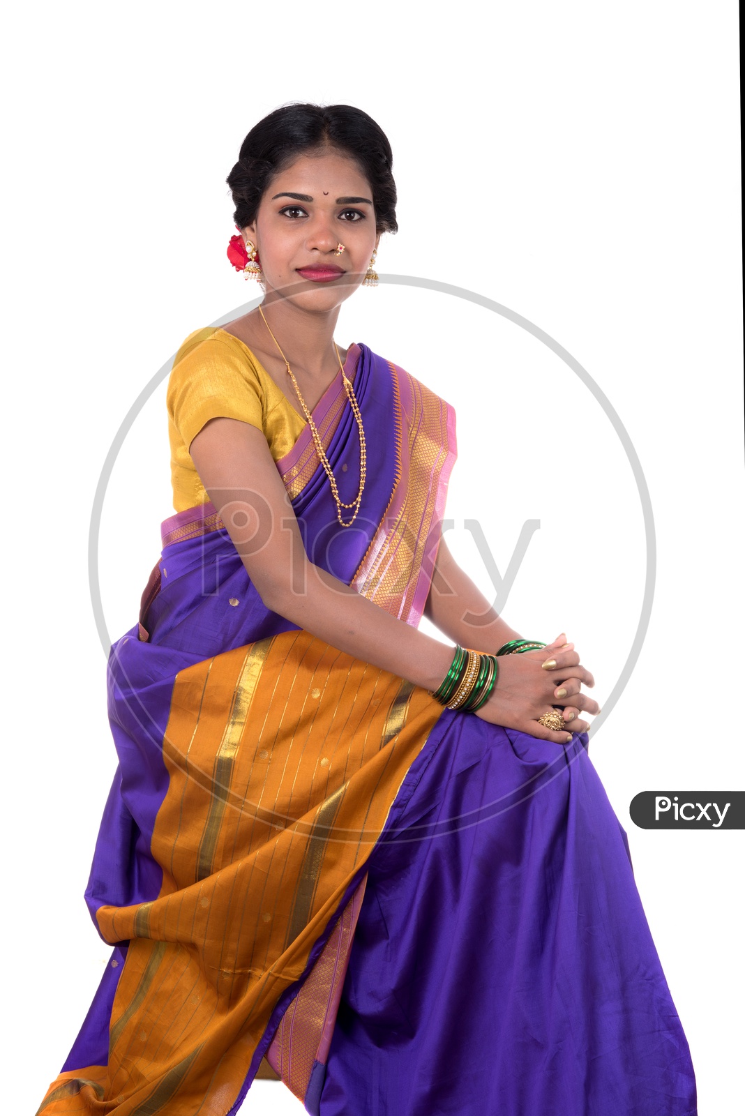 Portrait Beautiful Traditional Indian Girl Posing White Background Stock  Photo by ©DipakShelare 372394080