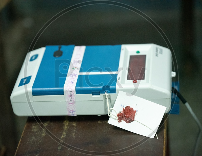 Electronic Voting Machines ( EVM ) Control Unit  With Display Of Total Polled Votes Count