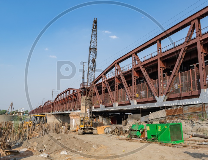 Old iron bridge (old Yamuna bridge, Lohe ka pul), Delhi